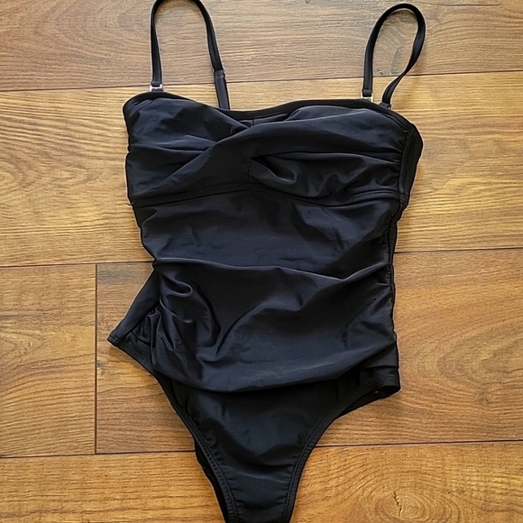 Kona Sol Classic Black One Piece Swimsuit, Ruched Front, Open Back. Size Small - Picture 1 of 4